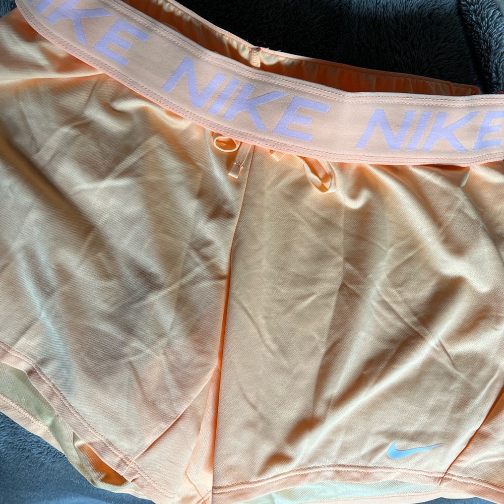 NWOT Nike Dri-fit shorts